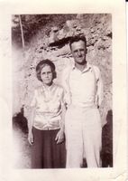 Anna Laura Chapman Humphrey and Emrel Humphrey Oct 8 1939.jpg