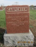 Lucella C Hervey Carpenter grave marker.jpg